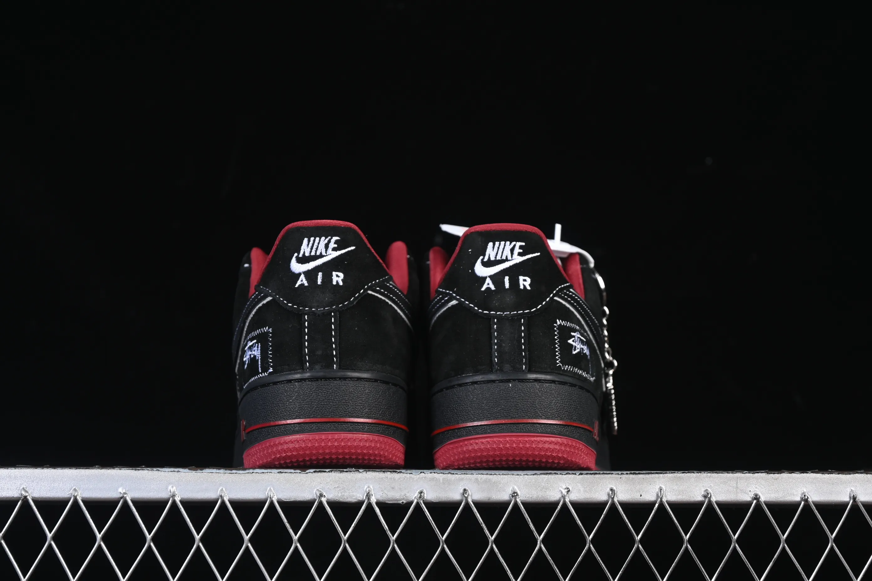 All categories Nk Air Force 1 Air Force series Nk Air Force 1 Low Air Force low-top Nike Air Force 1 '07 Low Stussy co-branded matte black Air Force 1 low-top casual sneakers SY1388-009